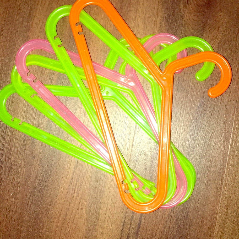 FREE HANGERS